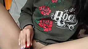 A young petite girl has sex with her dildo until she squirts