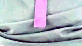 Japanese miyu, a 42-year-old mature woman, shares her daily life in amateur videos.