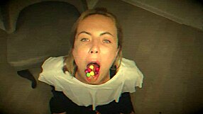 Halloweeen session – blowjob and screwing the cute pumpkin queen