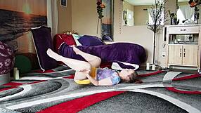 Yoga Instructor Teaches Shaved Pussy Lips and Huge Ass Lesson