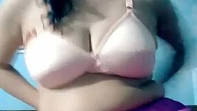 Indian teen masturbater on webcam with big and beautiful boobed