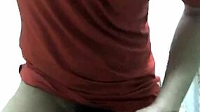 check out this hot gay guy with a big dick on blued 😏