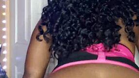 Ebony beauty Naejae shows her big ass off.