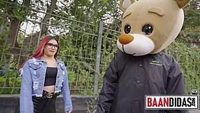 Rosario red meets milky bear in studio