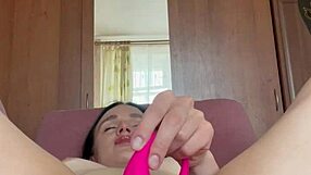 wet pussy wants to fuck