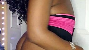 Ebony beauty Naejae shows her big ass off.