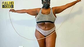 Maskedjuggs 巨大黑奶狂野跳动