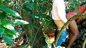 Pequena gostosa filmada pelo vovo danu pro zelador em gangbang anal com latina teen