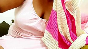 Busty Indian aunty in bedroom video mature woman