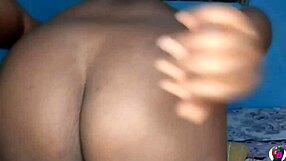 Watch Cyndy Blackslave Squirt from Anal Plug Spanking?