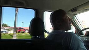 i luv watchin those ebony gurls in interracial porn, it's so hawt