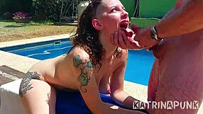 le rompo el culo y le cojo los pies a katrina punk al aire libre