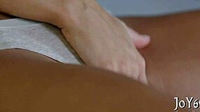 Teen Toys Bawdy Cleft to Get Agonorgasmos?