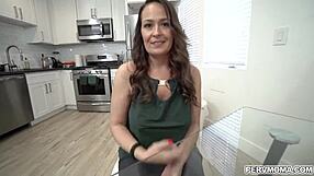 Elexis Morgan offers her mouth to suck Tony's cock and her pussy to get fucked