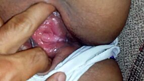 i show my latina pussy close up