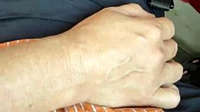 Acosando a madura culona en calles de Lima