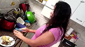 sarah rosa, what's cooking up sexy for my lunch today?