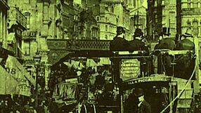 Môj tajný život: Dve storočia vintage pornografie s chlpatou skupinovou akciou.