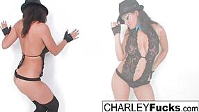 The solo act of seduction that Charley Chase did