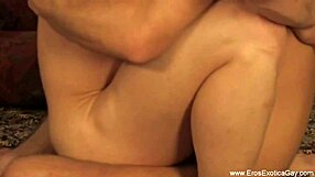 嘿嘿，从男同古书学狂野姿势！😜