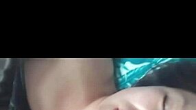 عاهرة فيسبوك تتعرض في لقاء ساخن