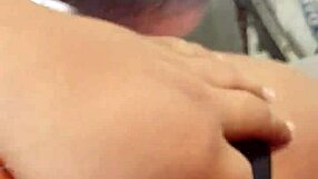 Acosando a madura culona en calles de Lima