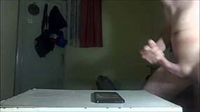 Cassidyboo Gets Facial Cumshot