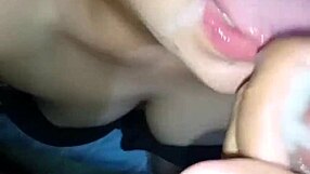 mis padres no est� en casa y mi hermanastro me pidi� el favor de que sacar� la leche y eso fue lo que hice con mi boca