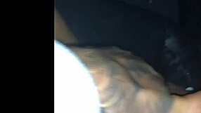 Making my girlfriend squirt in the car!