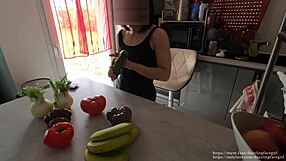 Wow, dazzlingfacegirl takes a cucumber deep for her first time!
