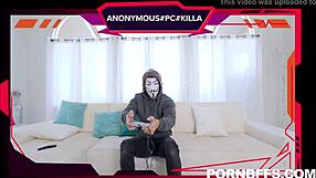 I’m chilling with 3 gamer girls, Sidra Sage, Raven Right, and Rebecca Vanguard, plus Filthy Rich.