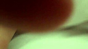 this hot blonde squirts in Bali, what a sight