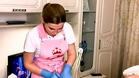 sugarnadya waxes her legs for a client with a gorgeous and sexy ass.