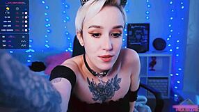 cute tomboy getting off on cam with wild solo play for you