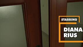 Diana Rius, interna vaga, muéstrame ese gran culo en cabalgata POV