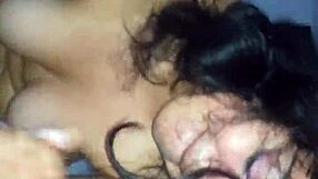 In a hotel room, amateurs engage in passionate mamada leading to cum.