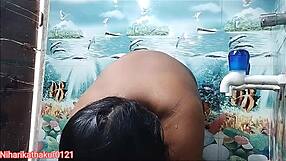 indian desi girl anjali arora shows big tits ass