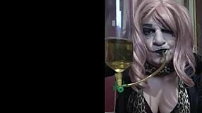 Bisexual Crossdresser Craves Pee Taste