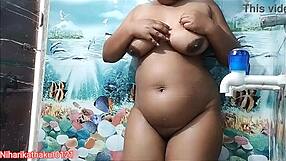 indian desi girl anjali arora shows big tits ass