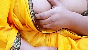 I saw a sexy bhabhi in saree in West Bengal