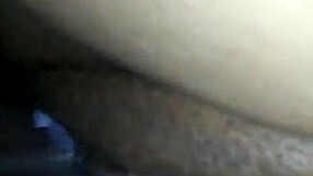 Light skin ebony thot gets creamy? Watch her wet pussy in action!