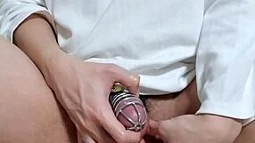 Игра с поясом целомудрия и игрушками для уретры для интенсивной азиатской спермы