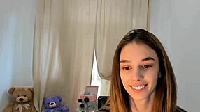 Horny Teen 18+ Toys Her Dripping Wet Pussy