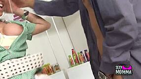 Super Sexy Blondie Gets Cunt Ripped in Store Facial