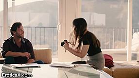 المصورة ليف وايلد تسيطر على زب سيث الضخم