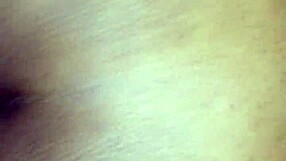 Sexy Slimmz se Dobla para Apaleada Intensa a Perro en Acción Ebony Hardcore