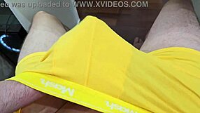 Hetero Safado Batendo Punheta Caiu Na Net. bisexual twink solo action.