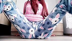 hot skinny teen 18+ masturbate shaved pussy cum 😩