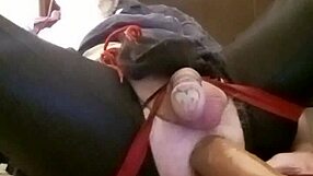 Thomas Odea in gay porn! Watch his big cock!