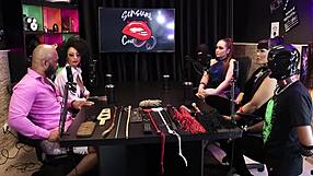 Ter Essa Relação Sem Sexo Causa Estranheza! Goddess Lohan Dominates Inara!